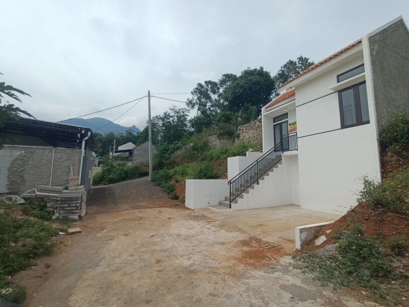 Jual rumah murah di Cileunyi Bandung Timur dekat kampus UNPAD-2