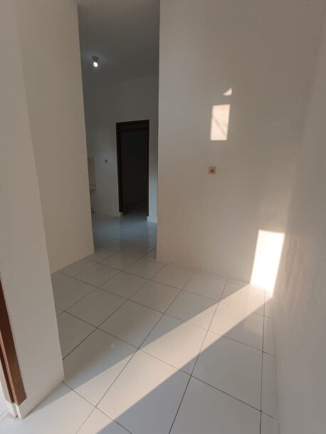 Rumah Pinggir Jalan Bebas Sita, Cicilan Flat di Bandung Timur-3